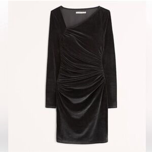 Black velvet Abercrombie & Finch long sleeve dress